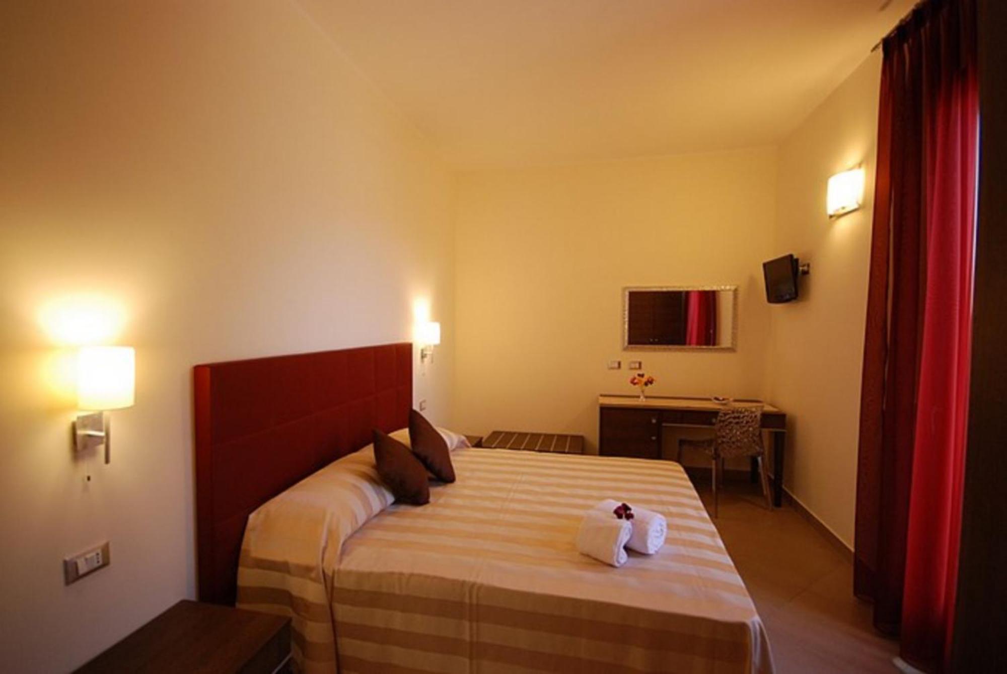 Trigrana Vacanze Hotel Castelluzzo Exterior foto
