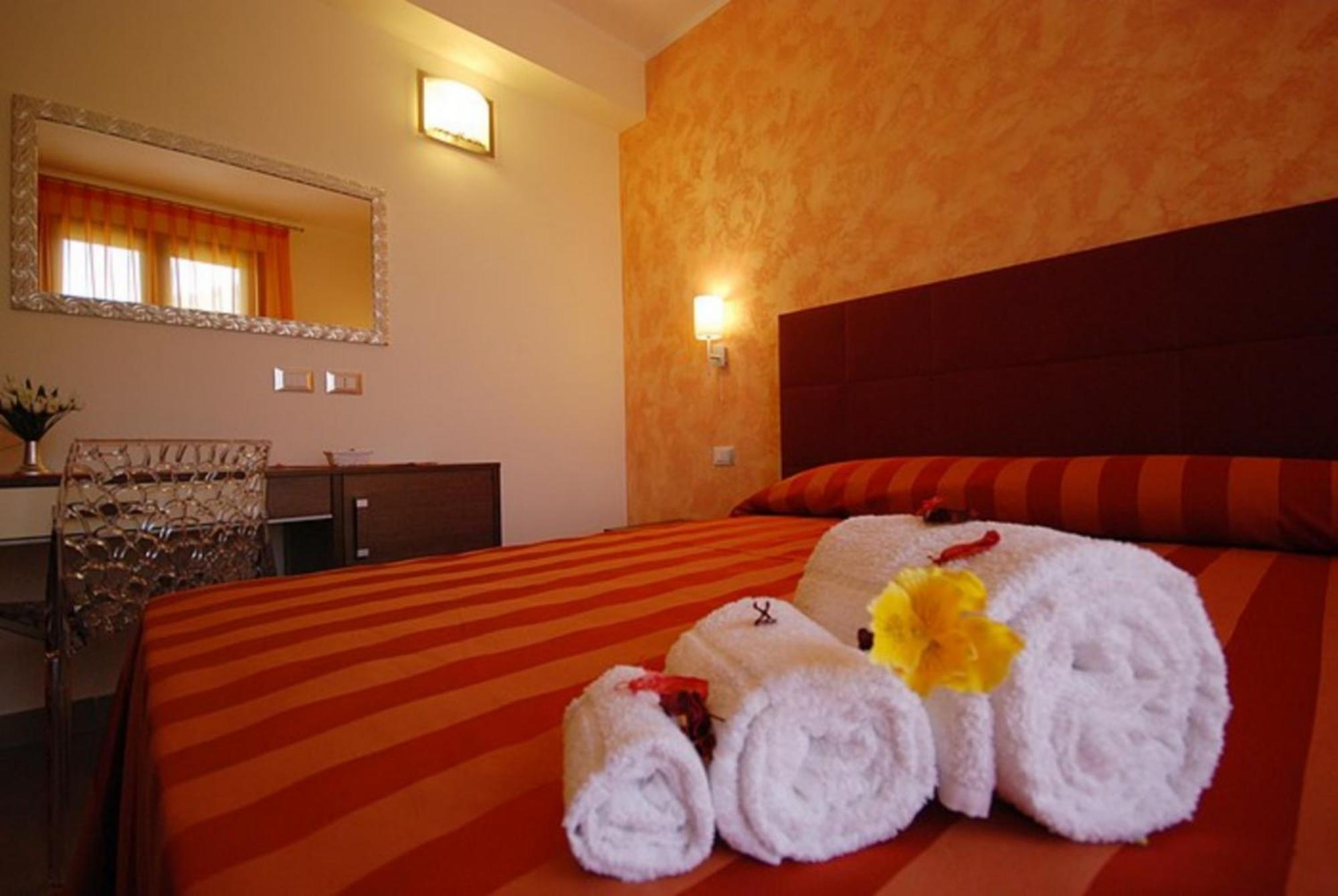 Trigrana Vacanze Hotel Castelluzzo Exterior foto