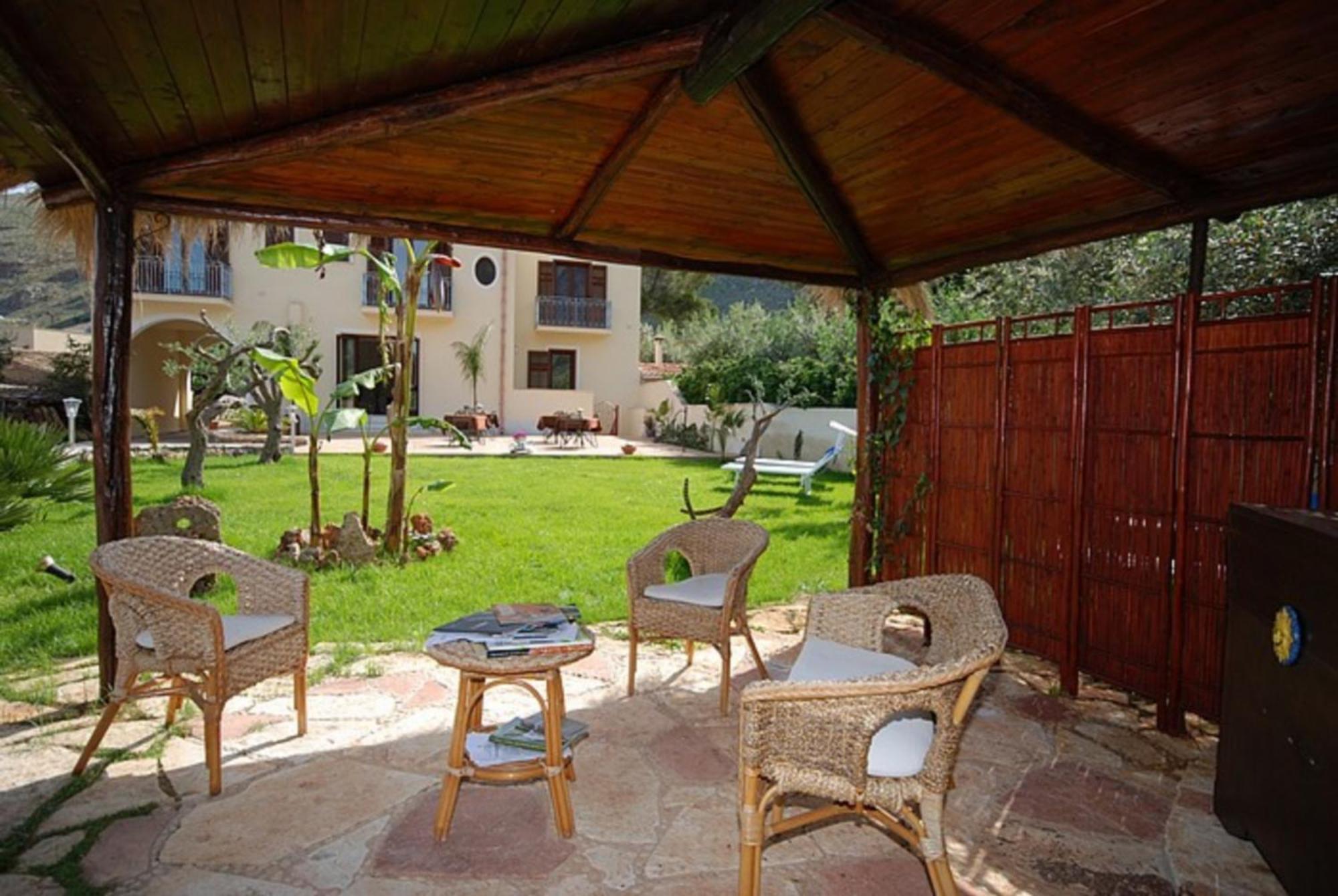 Trigrana Vacanze Hotel Castelluzzo Exterior foto