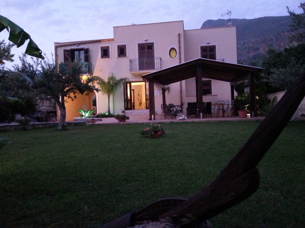 Trigrana Vacanze Hotel Castelluzzo Exterior foto