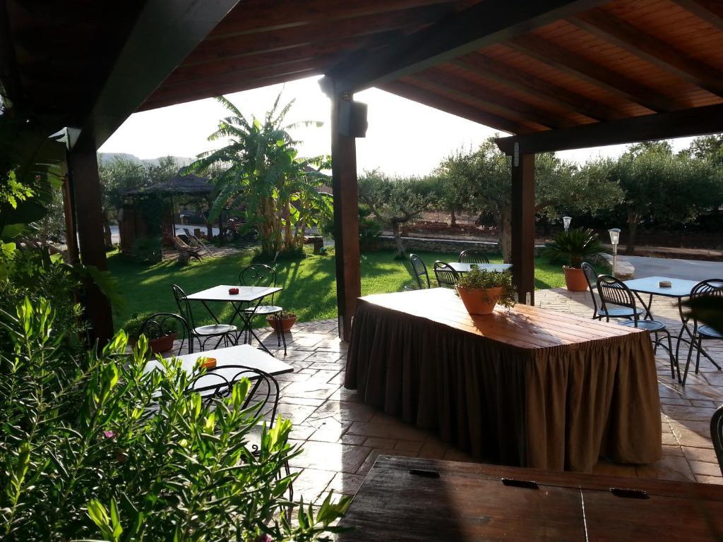 Trigrana Vacanze Hotel Castelluzzo Exterior foto