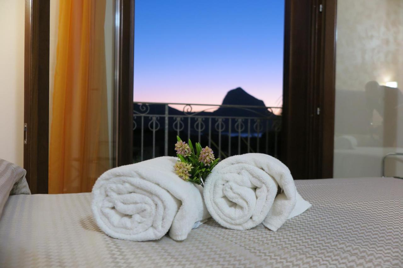 Trigrana Vacanze Hotel Castelluzzo Exterior foto
